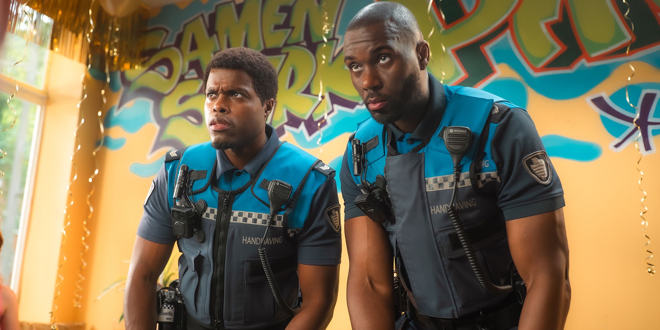 Casi Cops Review: Hubiera sido encantado por la comedia de Buddy Cop de Netflix si se hubiera intentado mucho ser divertido