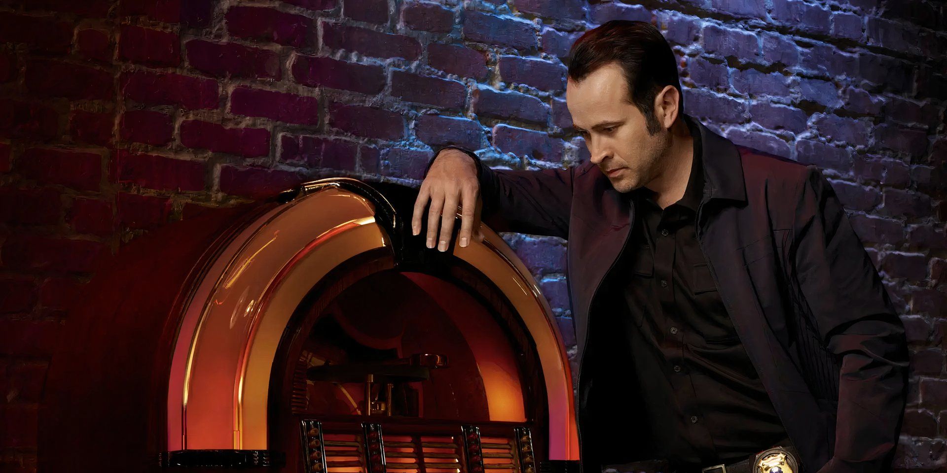 El programa de policía cancelado de Jason Lee de hace 14 años ejerce presión sobre 9-1-1: el éxito de Nashville