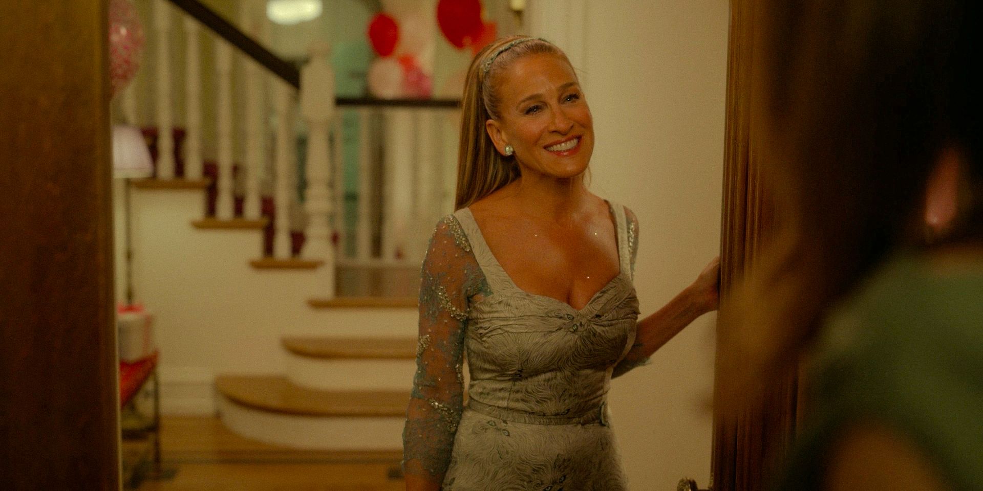 Lo siento Aidan y Big, y al igual que esa temporada 3 finalmente le está dando a Carrie Bradshaw su mejor romance de todos los tiempos