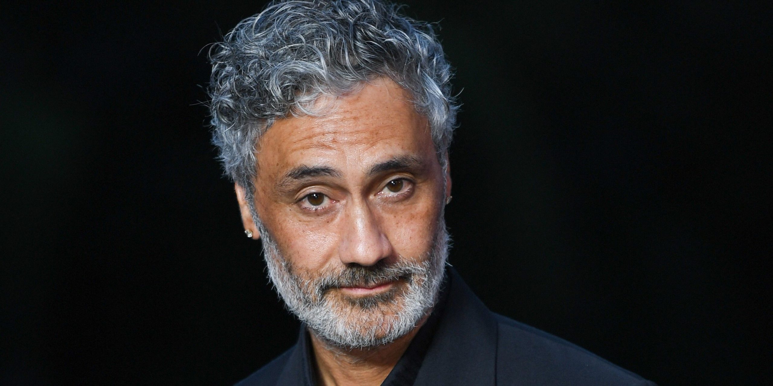 Taika Waititi adjunto a una nueva reinicio directa de la franquicia de ciencia ficción favorita de culto