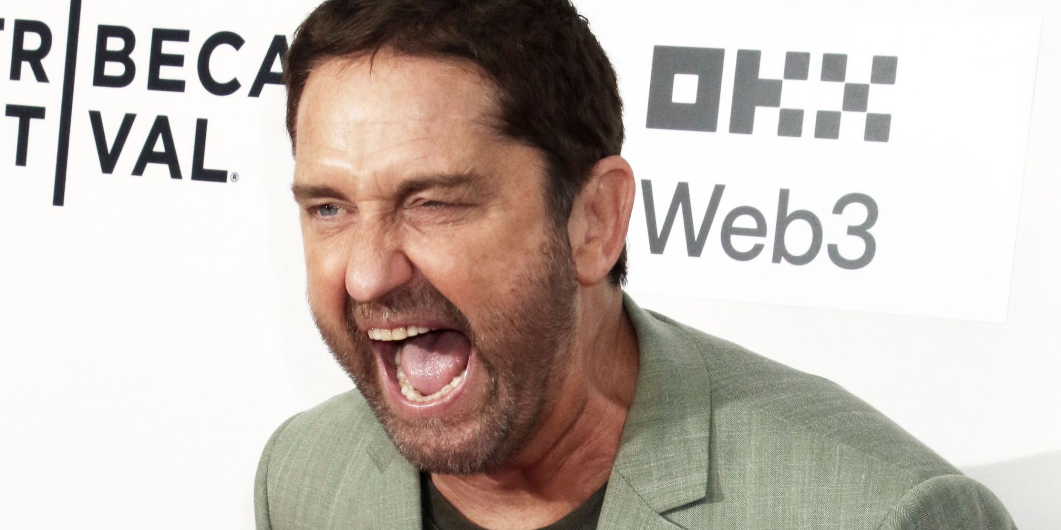 El éxito de Gerard Butler con 76% RT Score superará la película de acción de Tom Cruise en la lista de taquilla de 2025