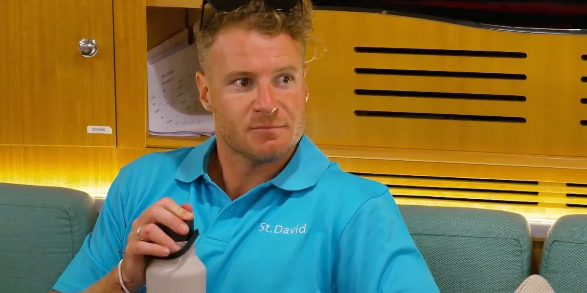 Este nuevo giro a continuación es una prueba de que hay interferencia del productor en la temporada 12