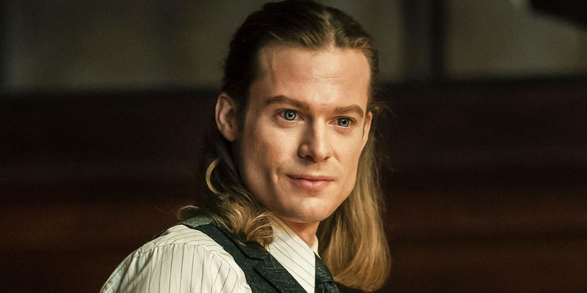 Los showrunners de Talamasca se burlan de los crossovers con la entrevista con los personajes de Witches de Vampire & Mayfair