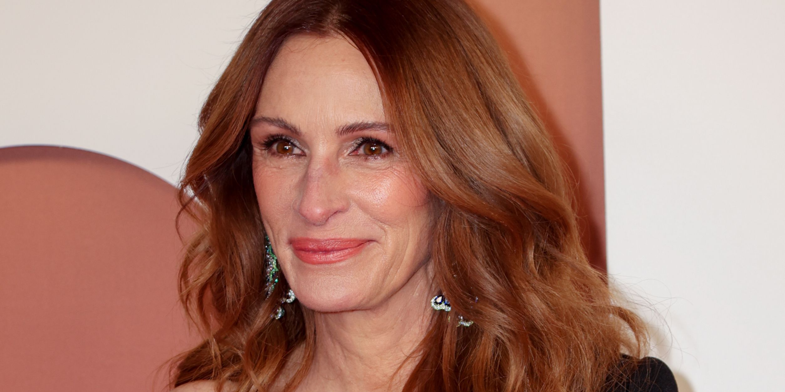 El éxito de comedia de 28 años de Julia Roberts está recibiendo una secuela del escritor de materialistas