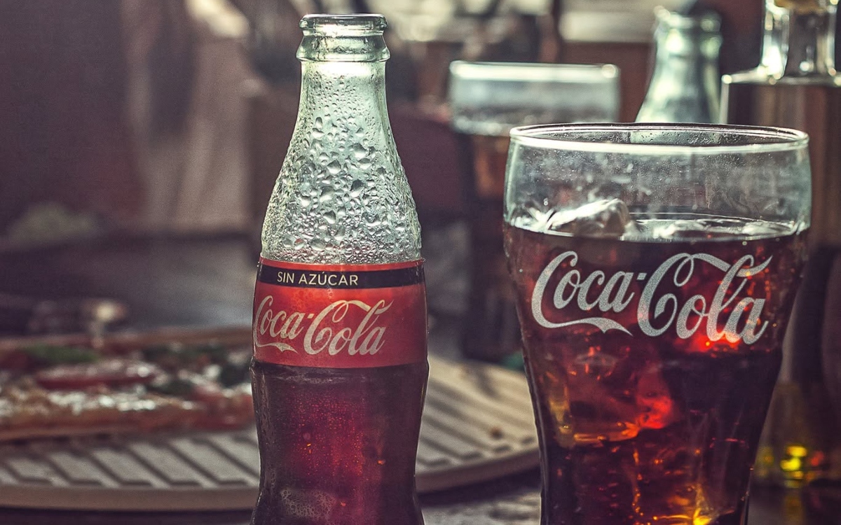 Cambio de jarabe de maíz por caña de azúcar en Coca-Coca afectará a agricultores en EU