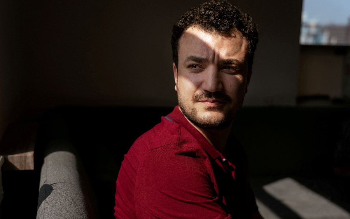 Juez de Estados Unidos ordena deportar al activista Mahmoud Khalil a Argelia o Siria