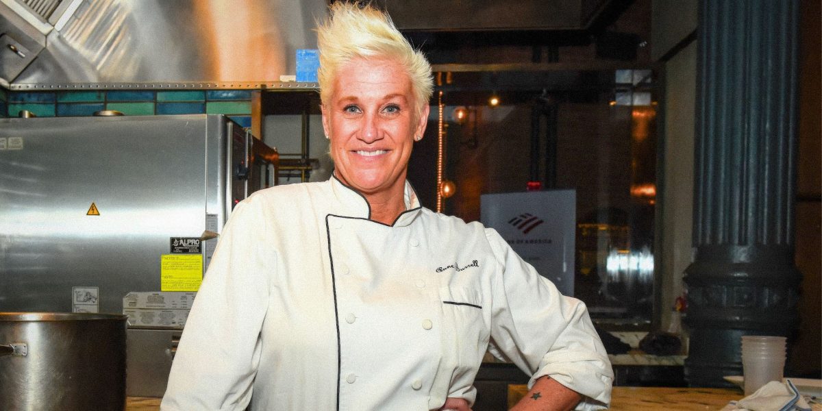 La causa de muerte de la estrella de la red de alimentos Anne Burrell finalmente revelada después de una trágica pérdida