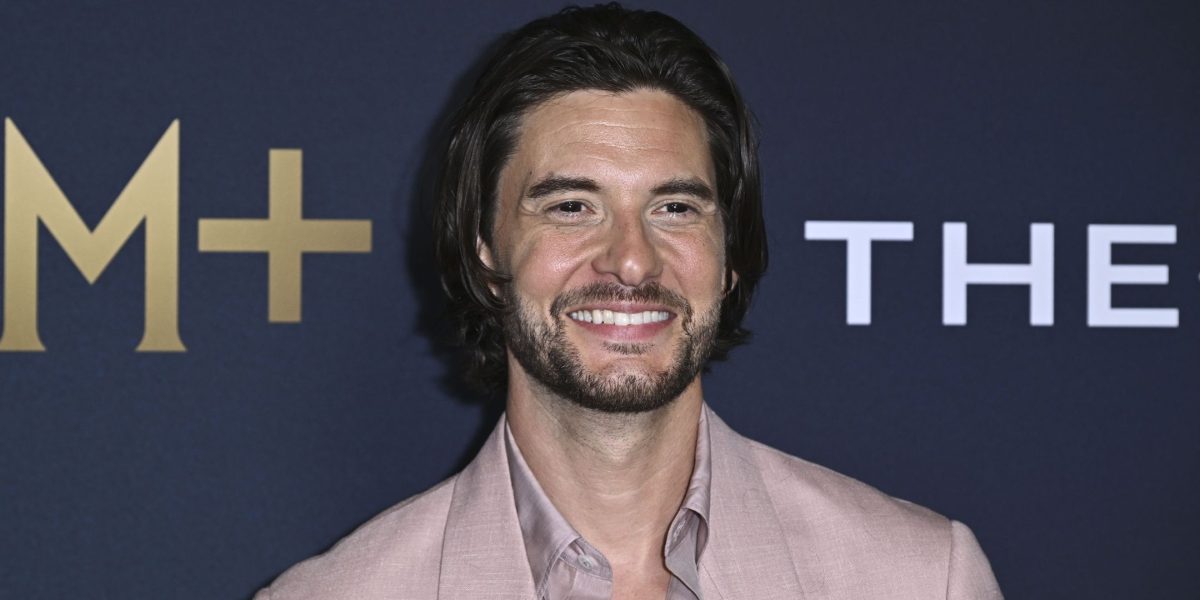 La estrella original de la franquicia de Narnia, de 43 años, está "emocionado" de que los libros se vuelven a rehacer con Greta Gerwig