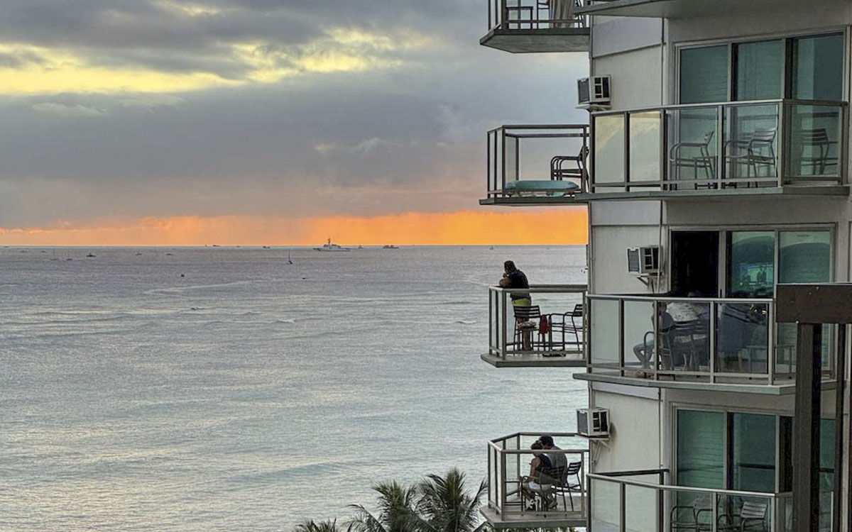 Las primeras olas del tsunami alcanzan Hawaii tras terremoto en la costa de Rusia