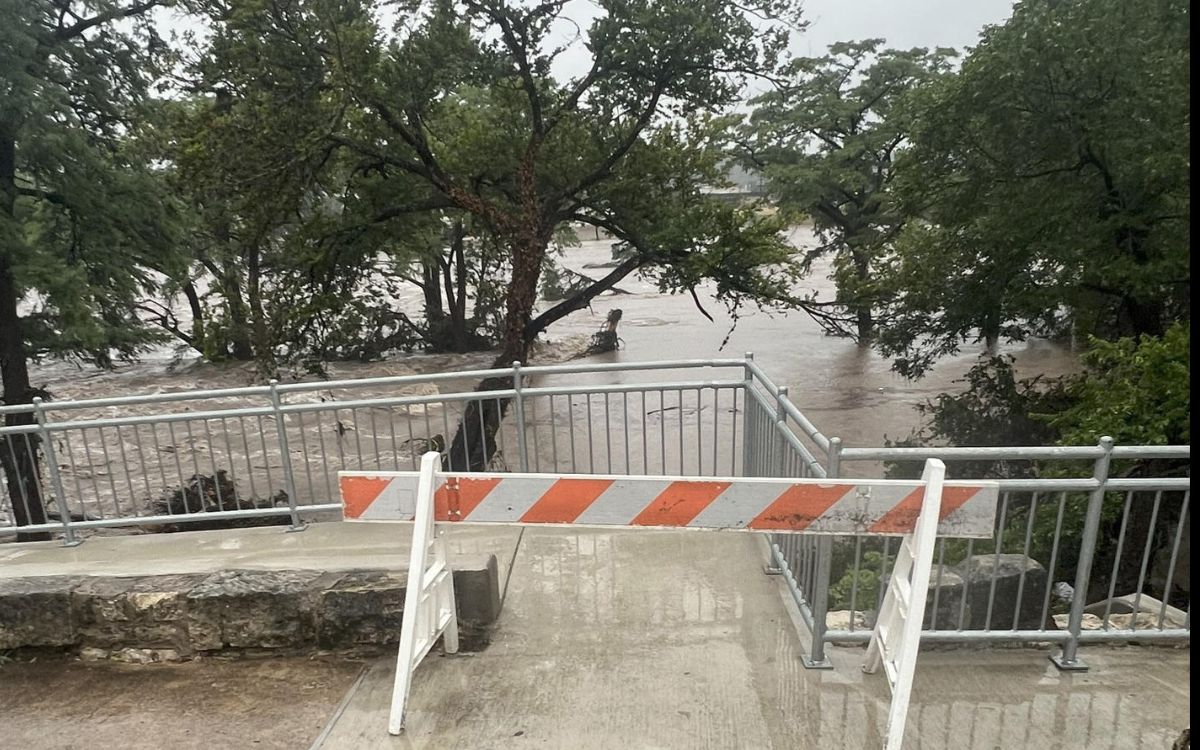 Lluvias históricas en Texas desbordan río y hay 23 niñas desaparecidas