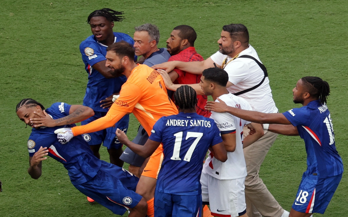 Mundial de Clubes 2025: Arma Luis Enrique Martínez la bronca tras el silbatazo final | Video