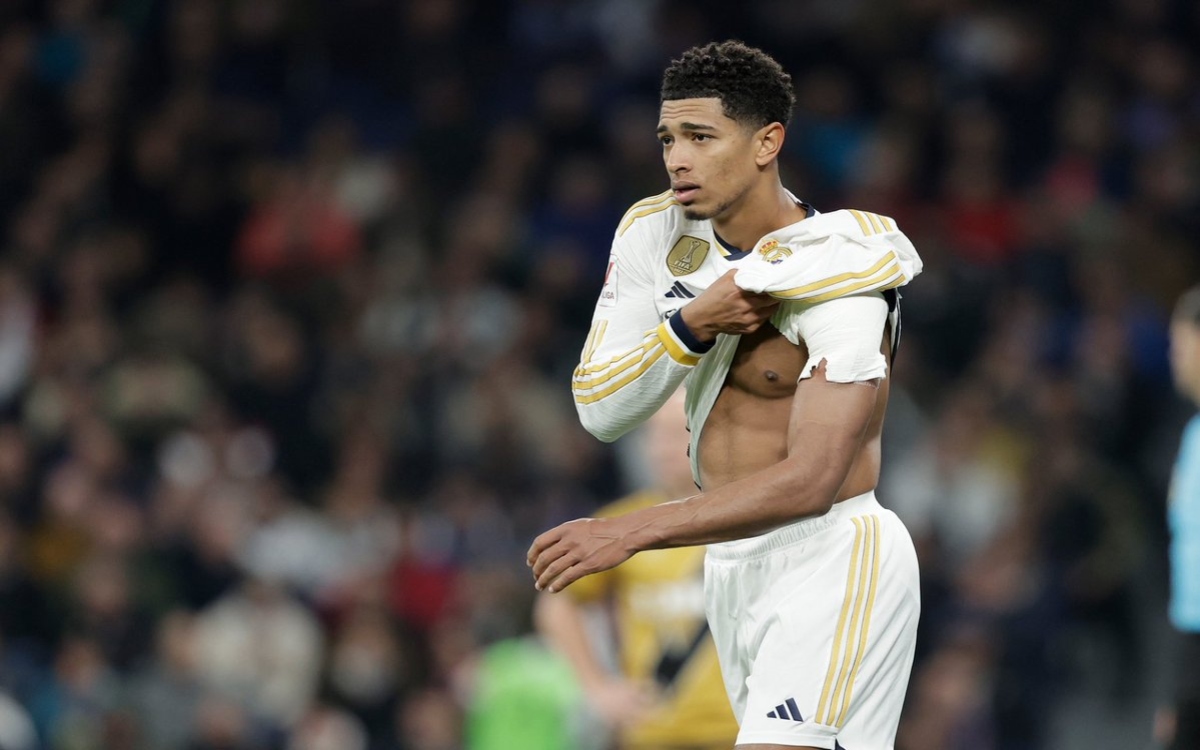 Operan con éxito del hombro izquierdo a Jude Bellingham | Video