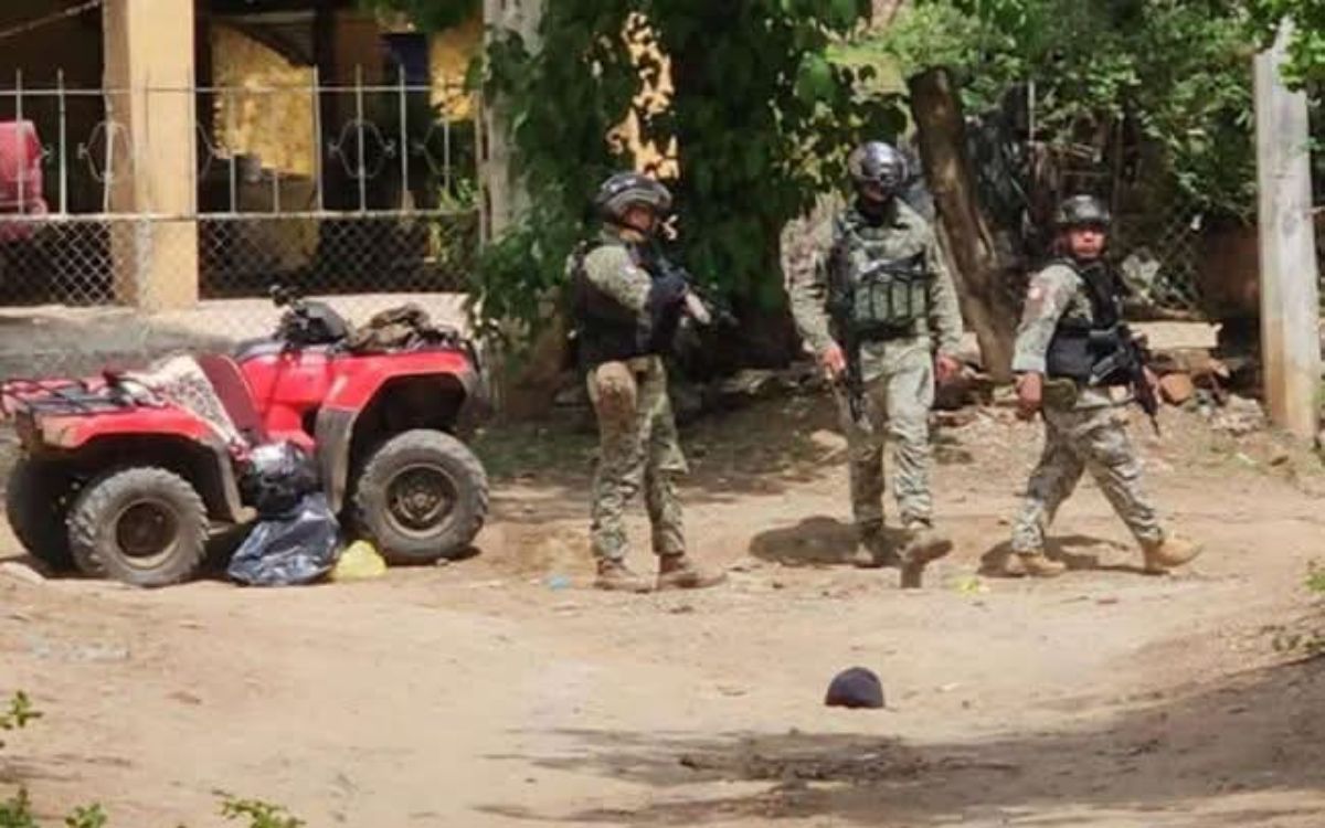 Periodistas salvan la vida tras quedar en medio de agresión armada en Sinaloa