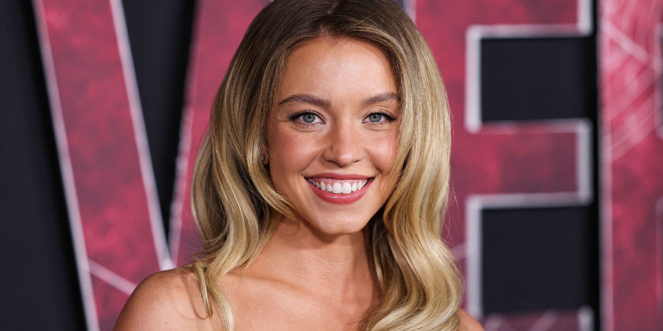 Transformación de Sydney Sweeney revelada en la imagen de primer aspecto de la nueva película biográfica de boxeo