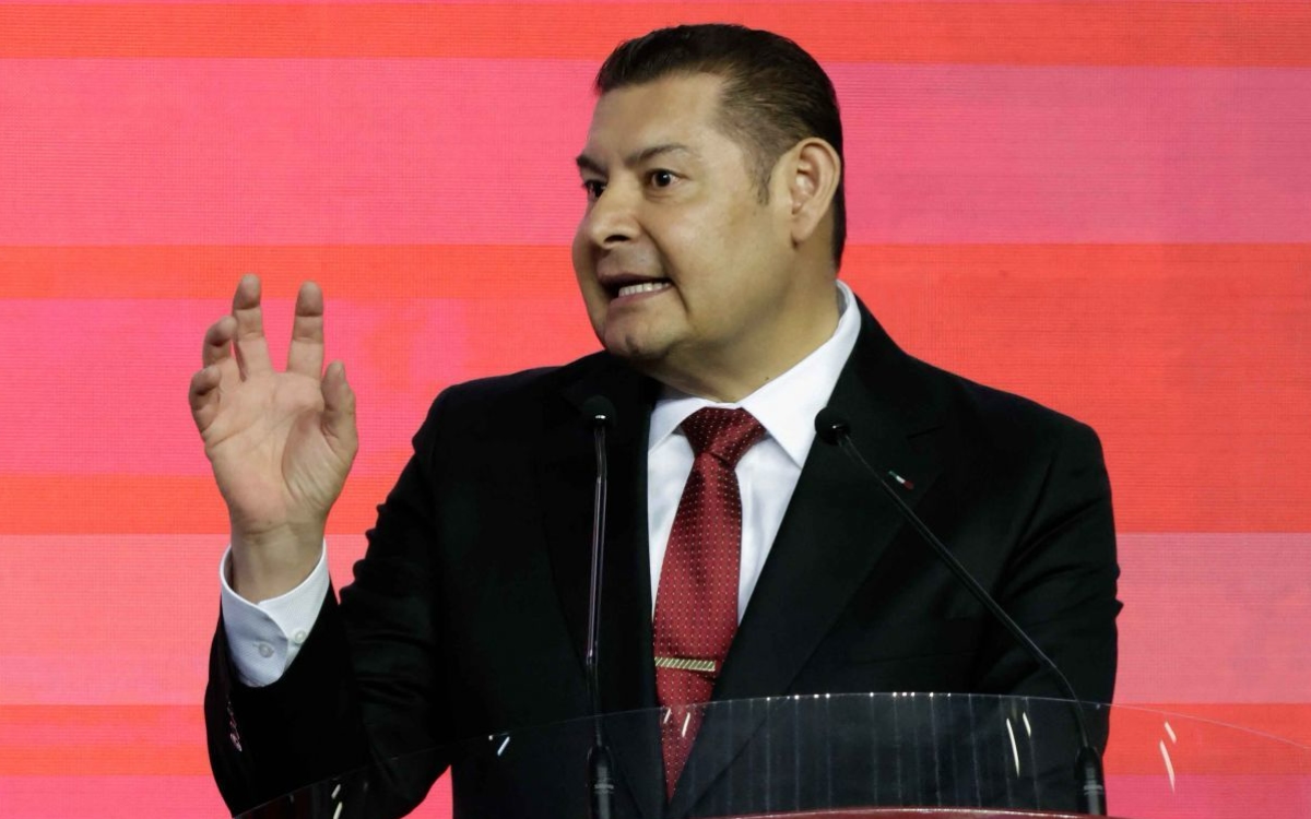 Video | Armenta le truena los dedos a la nueva secretaria de Turismo