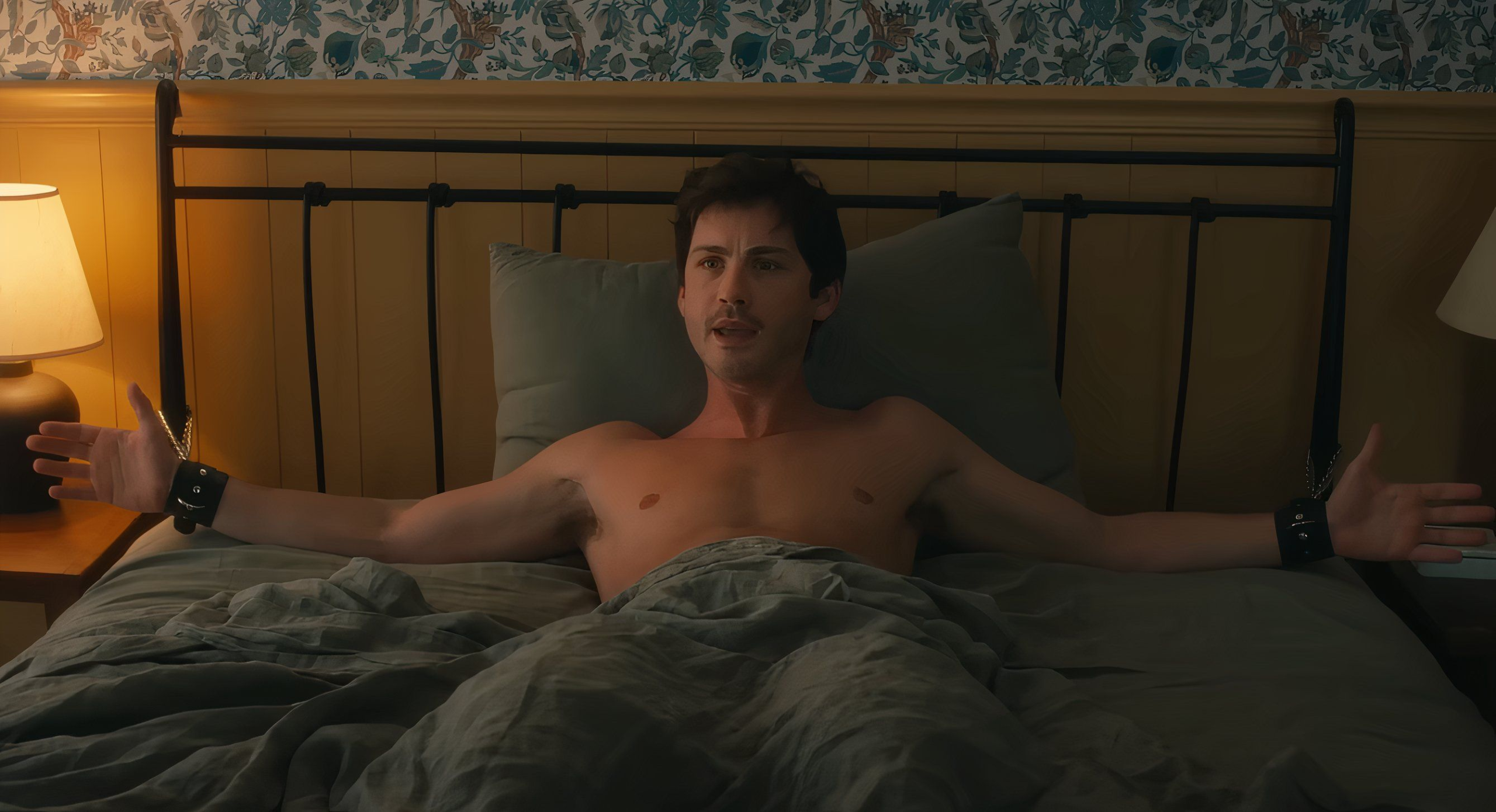 ¡Oh, hola! Fining explicado por el director: ¿los personajes de Logan Lerman y Molly Gordon volverán a estar juntos?