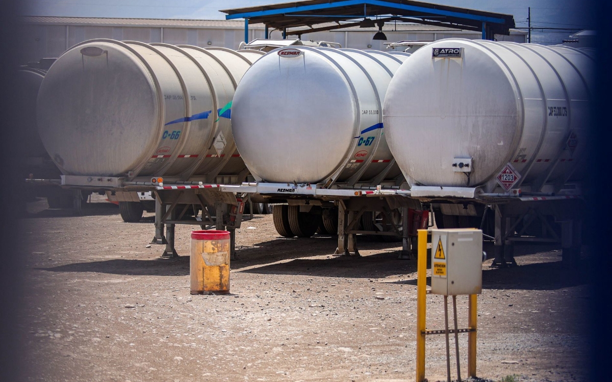 Caen servidores públicos y directivos de empresas relacionados al huachicol: Harfuch