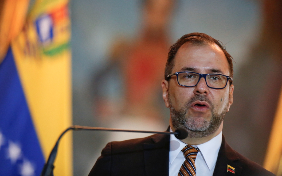 'Circo mediático’, la 'patética' recompensa para arrestar a Maduro, afirma gobierno de Venezuela