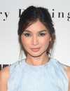 Tiro en la cabeza de Gemma Chan