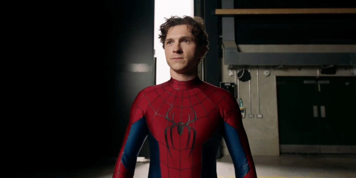 Spider-Man 4 Set Fotos y videos revelan una mirada aún más cercana al nuevo disfraz de MCU de Tom Holland en acción