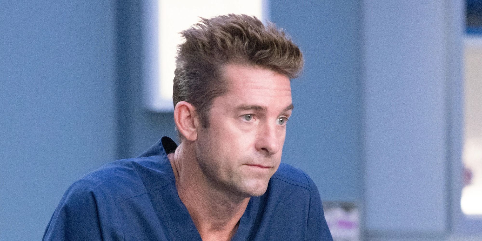 La estrella de la anatomía de Gray, Scott Speedman, lideró el drama de ABC RJ Decker
