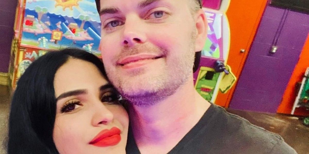 Tim Malcolm de 90 días de prometido revela una nueva "esposa" en medio de rumores gay: "La amo"