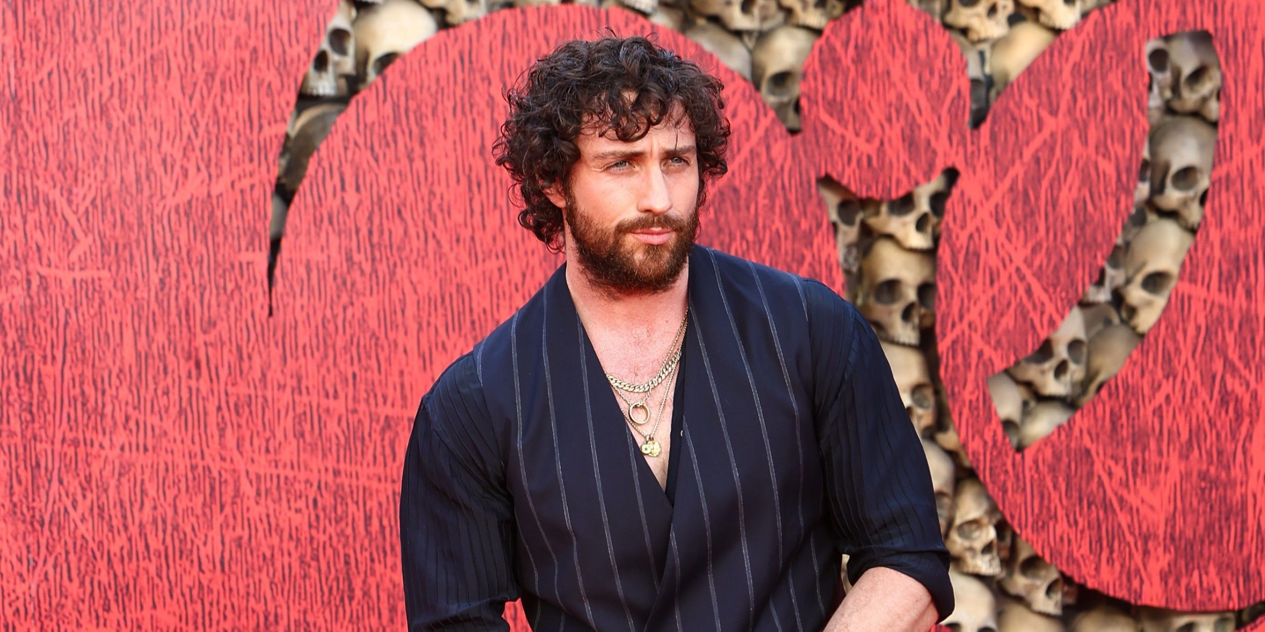 Primer mirada de Aaron Taylor-Johnson en un nuevo thriller de atracos revelado después de 28 años después el éxito de la taquilla