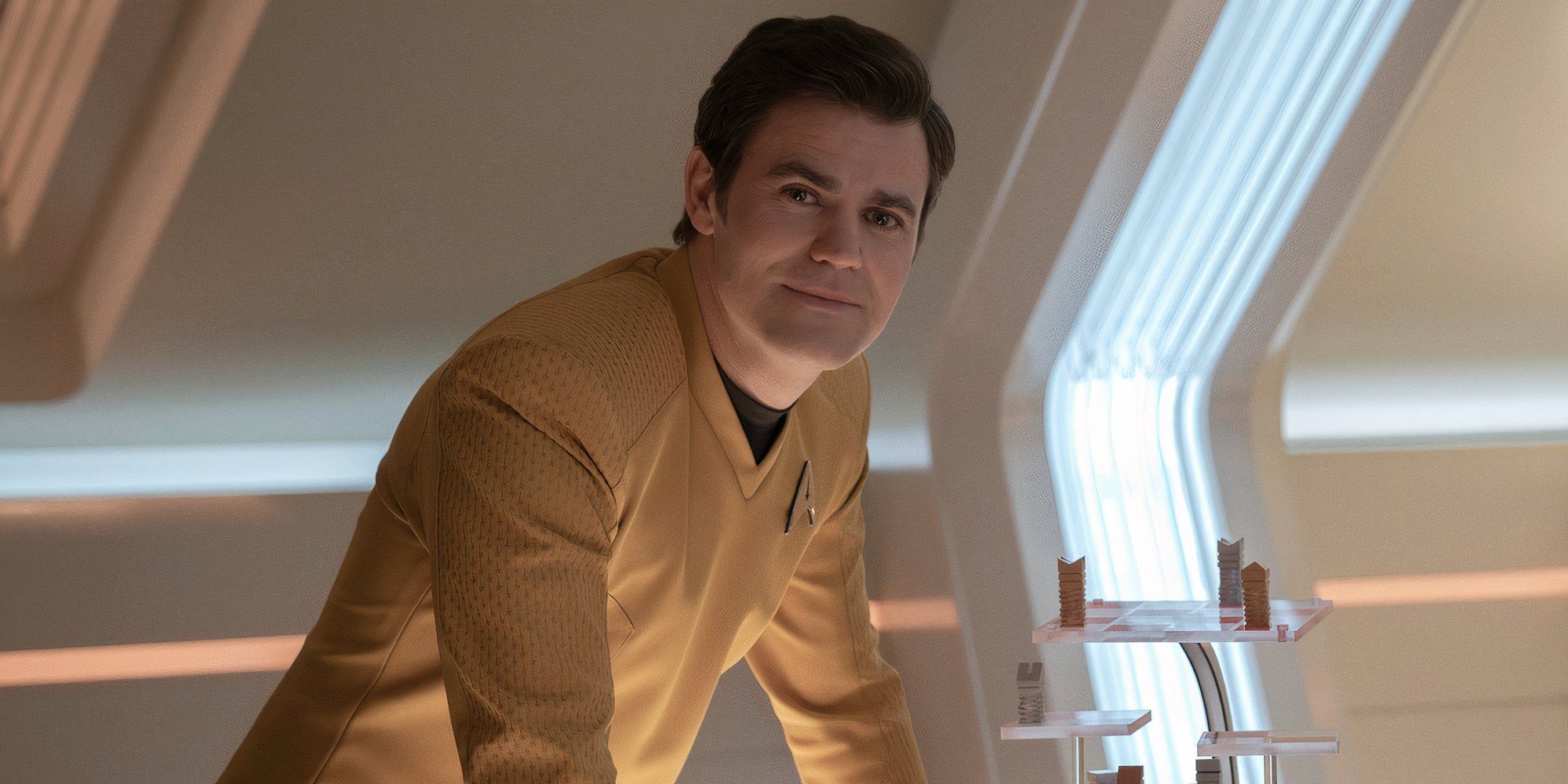 El Capitán Kirk en Strange New Worlds sopla el Star Trek de JJ Abrams