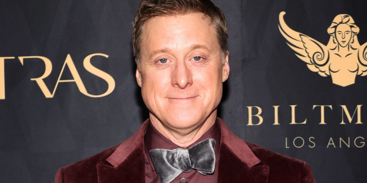 El show de ciencia ficción del 98% de RT de Alan Tudyk finalmente se puede atracar en su totalidad en la transmisión