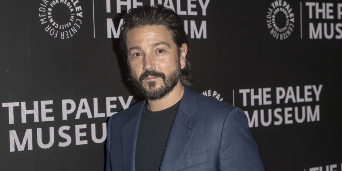 Diego Luna y Jennifer López Estrella en un nuevo trailer para el drama musical de la prisión musical que doblan los géneros