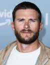 Tiro en la cabeza de Scott Eastwood
