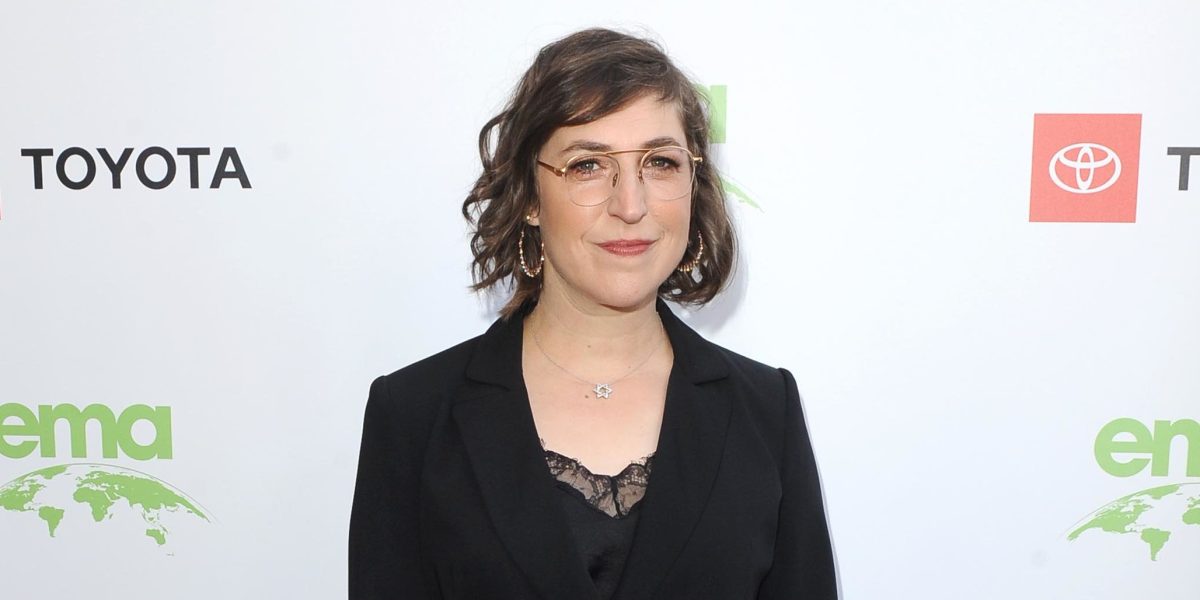 Mayim Bialik se vuelve sincero sobre por qué su comedia de situación Revival se cancela a pesar del guión "hermoso"