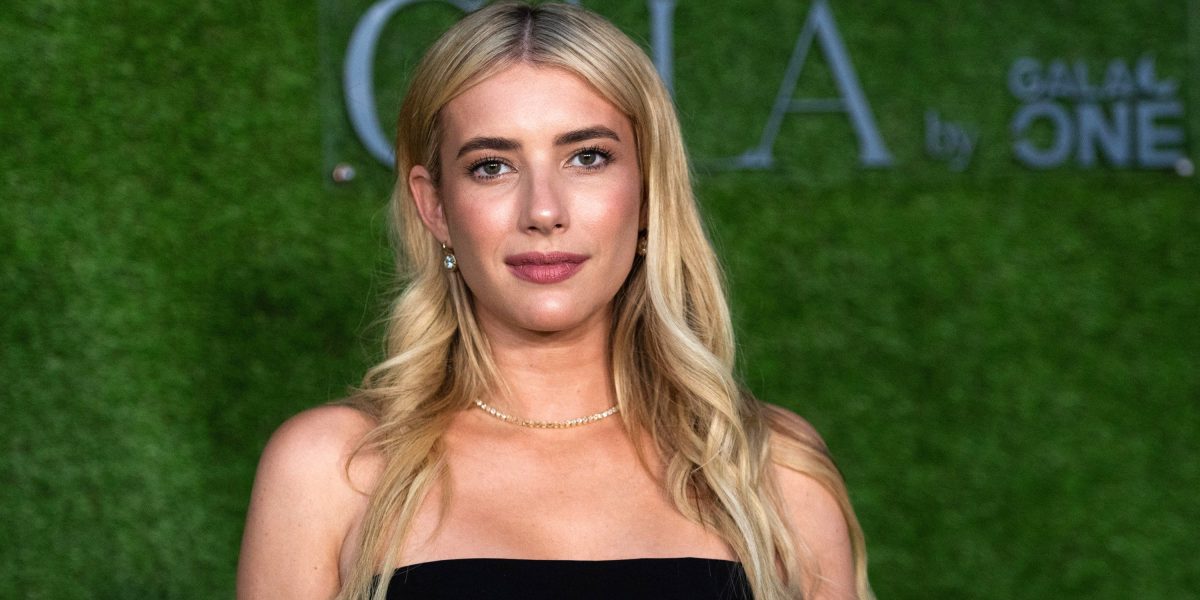 Ahs 'Emma Roberts protagonizó un nuevo asesinato misterioso con un toque romántico