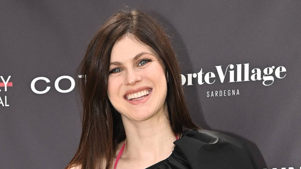 New Ridley Scott Producted Horror Movie Casts Alexandra Daddario