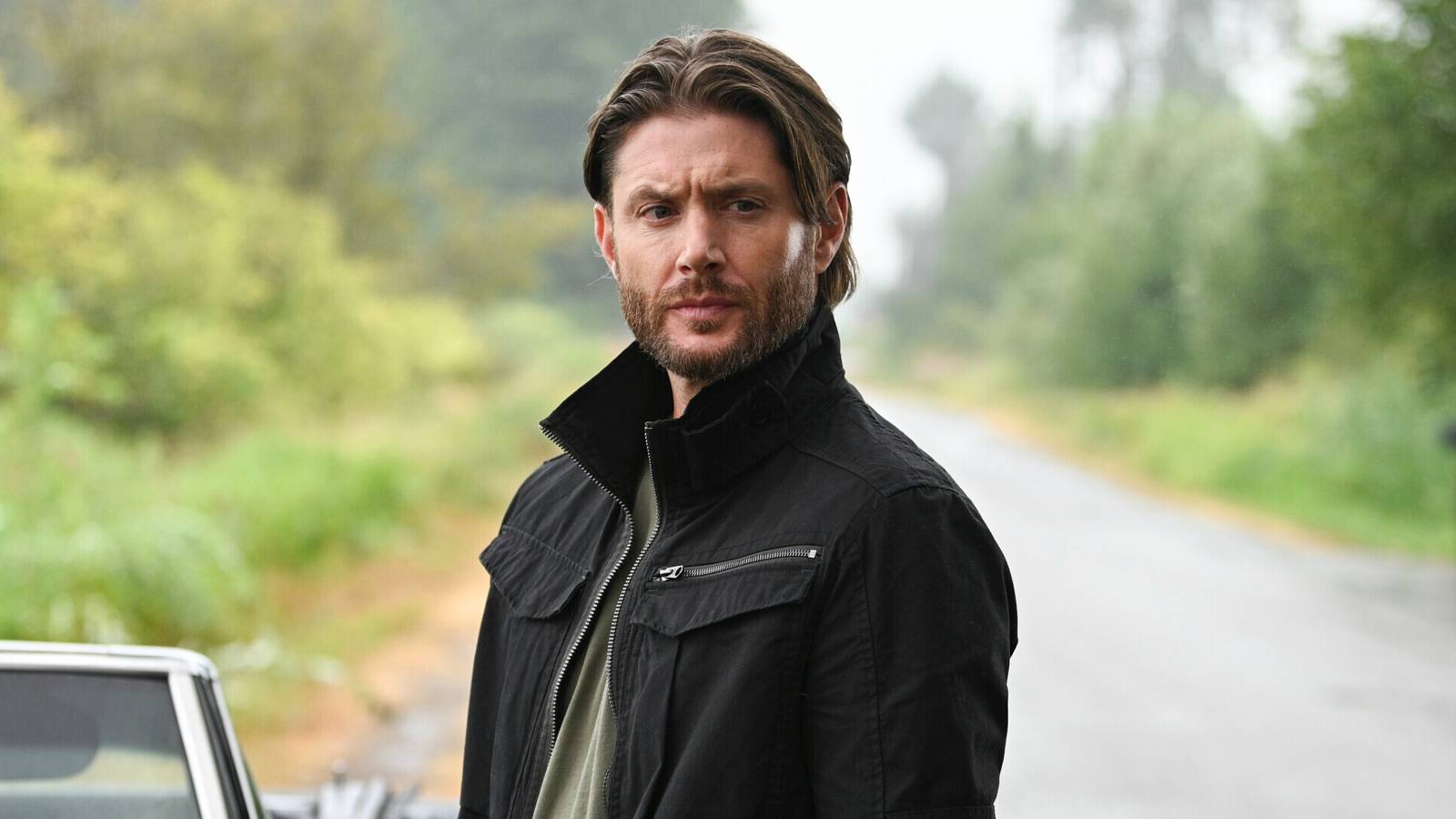 El rastreador de Jensen Ackles, la temporada 3 de la temporada, compensa la flagrante mentira de Russell