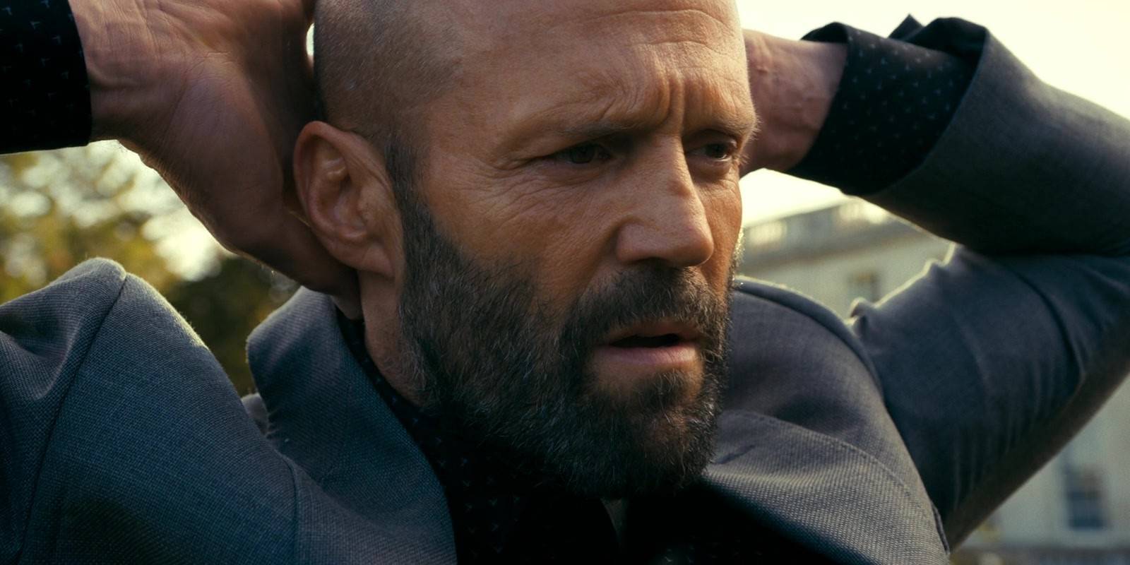 El apicultor 2 da un paso hacia la revelación de la historia de fondo de Jason Statham