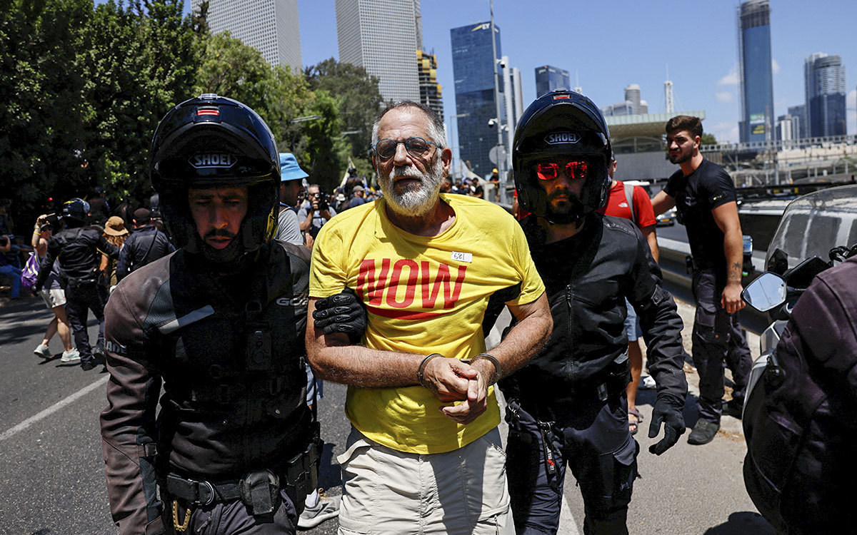 Al menos 25 detenidos en Israel durante protestas contra ampliación de la ofensiva en Gaza