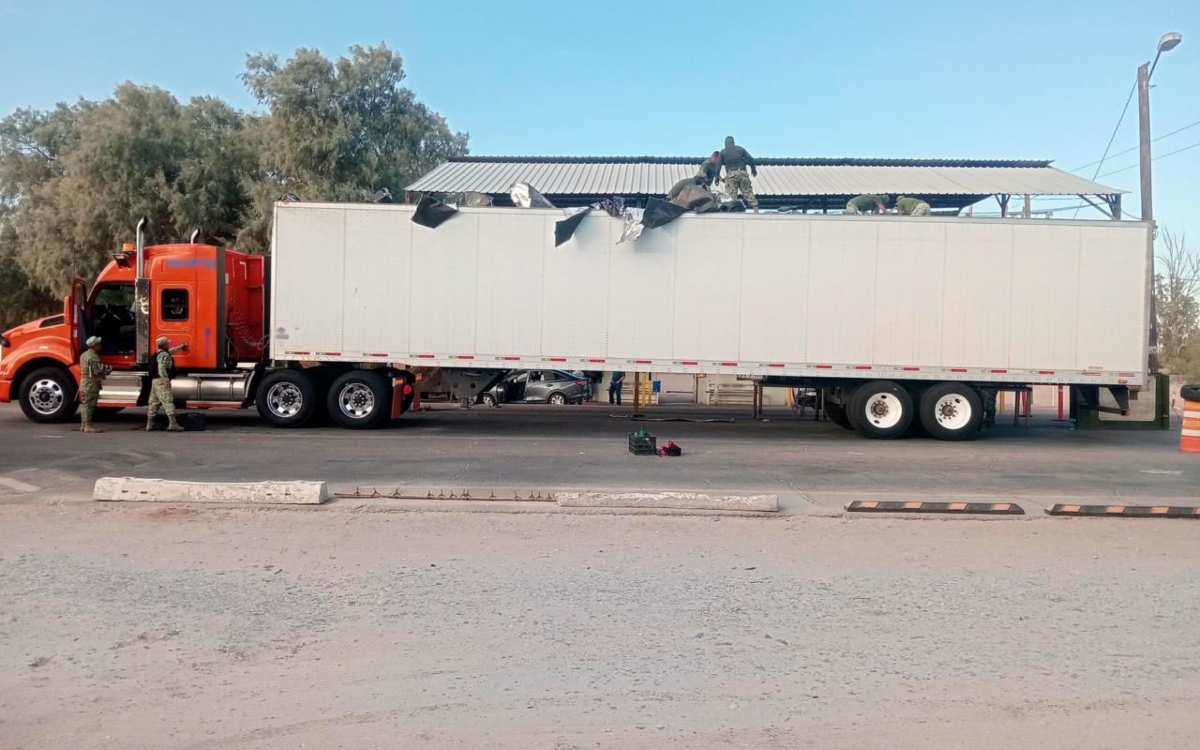 Arrestan a conductor en Sonora que transportaba más de mil paquetes de cocaína