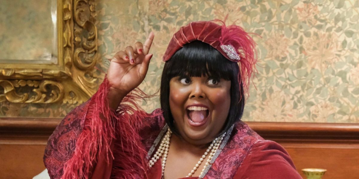 "Ella está en su era de las chicas blandas": la estrella de Ghosts se burla de la relación de Alberta con Pete en la temporada 5 después del impactante giro de la Final de la Temporada 4