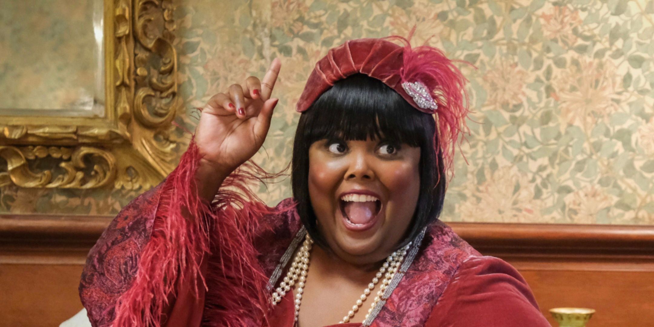 “Ella está en su era de las chicas blandas”: la estrella de Ghosts se burla de la relación de Alberta con Pete en la temporada 5 después del impactante giro de la Final de la Temporada 4