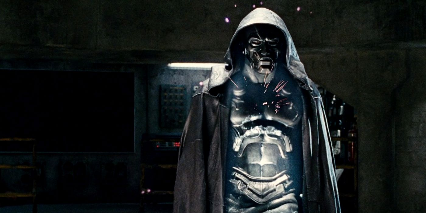 Este cosplay de Doctor Doom es lo que todos esperamos que aparezca Robert Downey Jr.