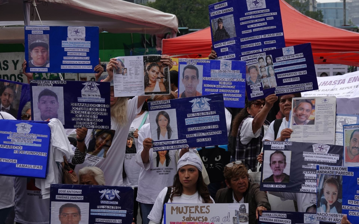 Familiares de personas desaparecidas protestan en la CDMX