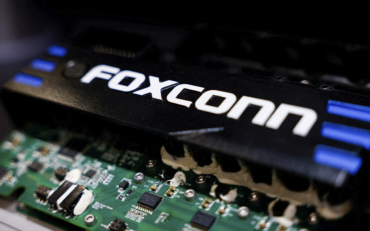Foxconn anuncia inversión de 168 millones de dólares en México