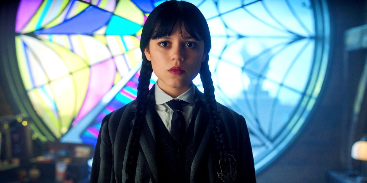 Miércoles y la lucha de la espada de Morticia es perfecta después de $ 250 millones de hit oeste