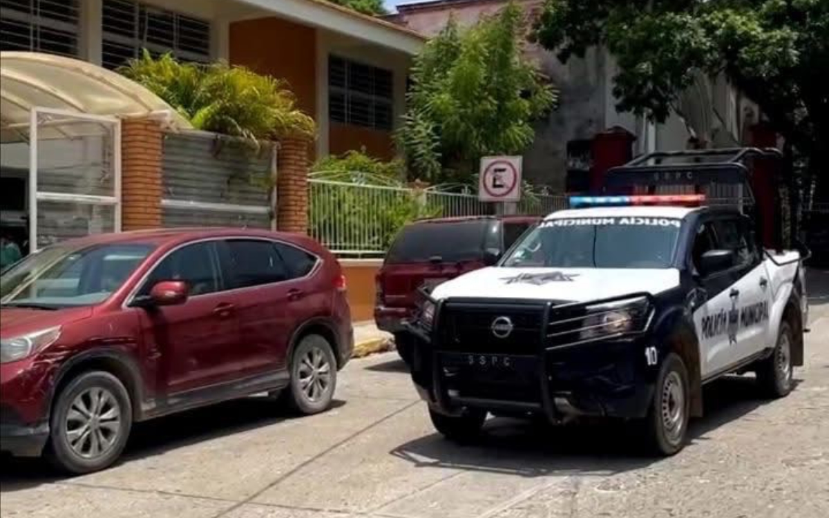 Sujetos armados asaltan primaria en Oaxaca; se llevan más de 80 mil pesos