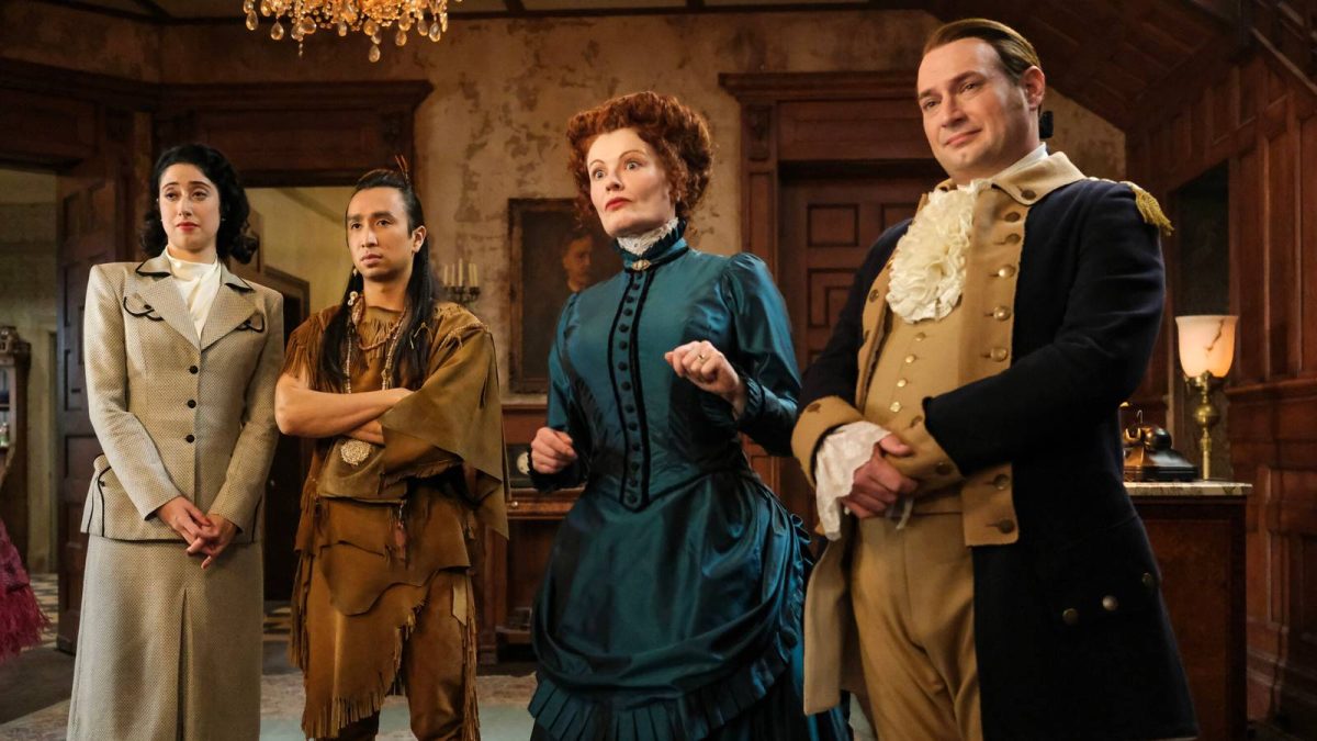 El espíritu divisivo de Woodstone Mansion está de vuelta en Fantasma de la temporada 5 BTS Video