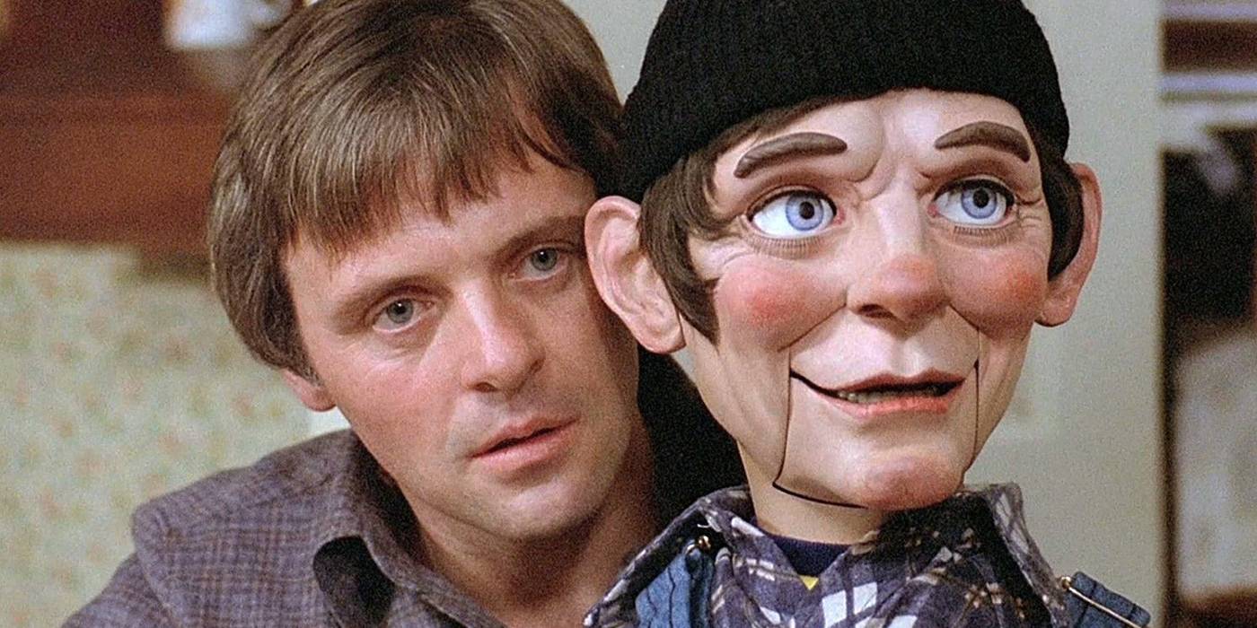 Remake de desarrollo de Sam Raimi del clásico de terror 85% RT de Anthony Hopkins