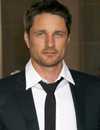 Tiro en la cabeza de Martin Henderson