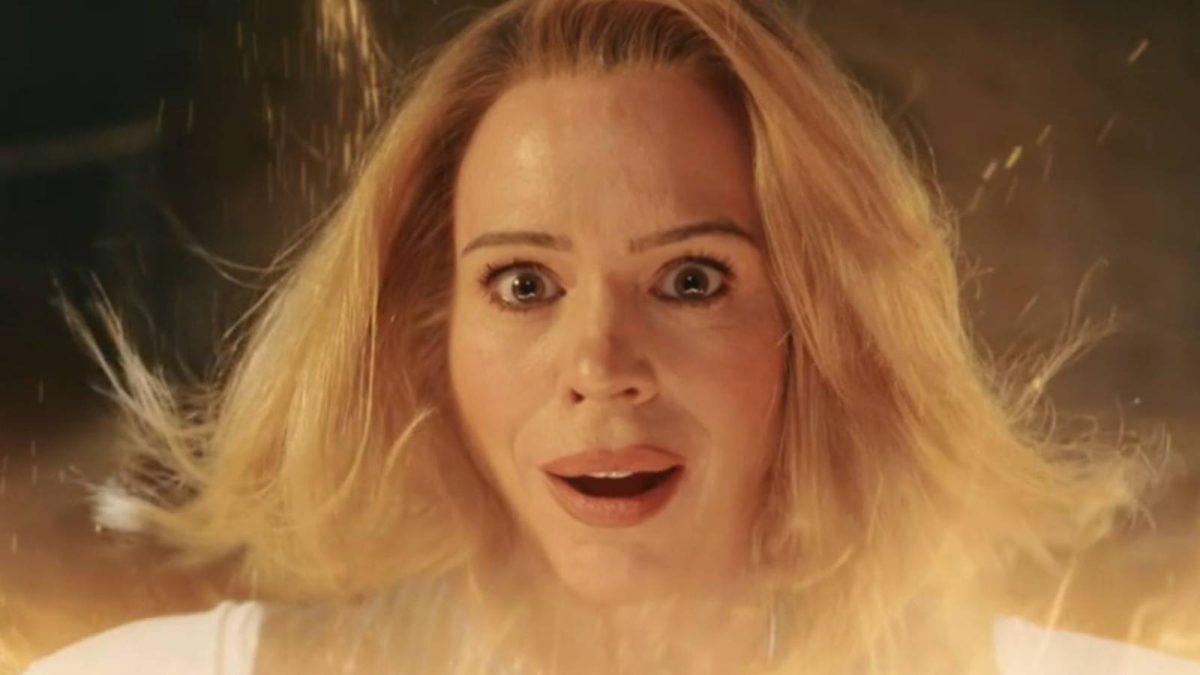 Billie Piper responde a la regeneración de Doctor Who y a quien realmente está jugando