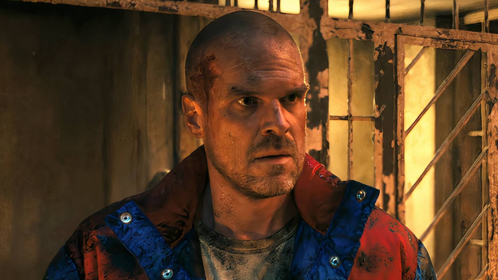 Stranger Things Star se burla del final que cambia el juego de Hopper